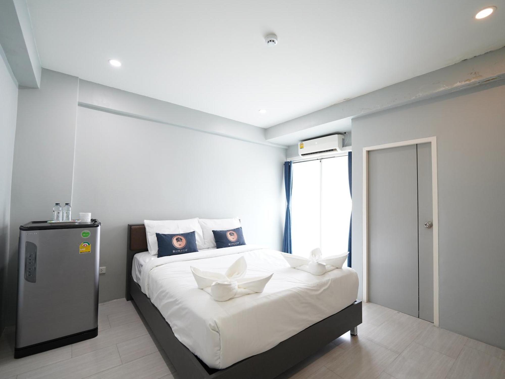 Roomquest Bangkok Don Mueang Airport Room photo